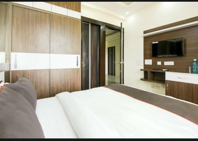 Hôtel Rbm Residency à Gurgaon Extérieur photo