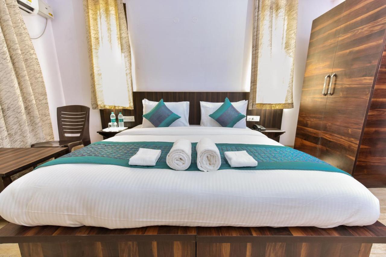 Hôtel Rbm Residency à Gurgaon Extérieur photo