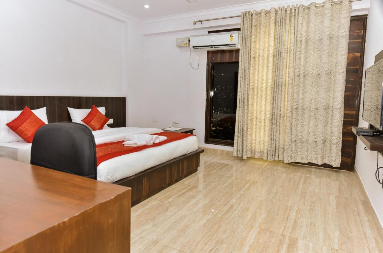 Hôtel Rbm Residency à Gurgaon Extérieur photo